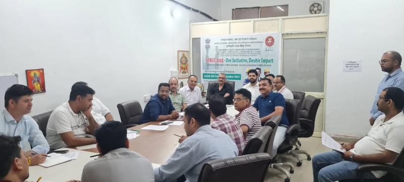 ESIC क्षेत्रीय कार्यालय, बद्दी द्वारा दिनांक 25.07.2025 को कर्नल मंजीत कटोच, क्षेत्रीय निदेशक की अध्यक्ष्ता में SPREE य़ोजना(Scheme to Promote Registration of Employers/Employees) के संबंध में जागरुकता शिविर का आयोजन किया गया।