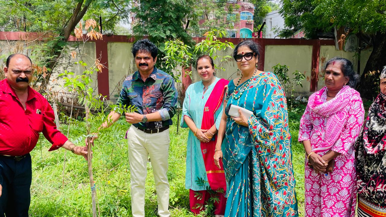Department of Community Medicine  Under the supervison of our Dean Dr.Rajesh Sangram , Health talk was given at Malwa Mill ESIS dispensary ( Urban Health & Training Centre ) on 2/6/25 by Dr.Sonia Tiwari ( Professor ,Community Medicine) on the occassion of World No tobacco Day  which is celebrated every year on 31st May .Prior permission from MOIC Dr.Vandana Dixit was taken.Dr.Sanjeev Dwivedi ( Assistant Professor) also co ordinated  in the event. Dr.Bela Hemnani ( MO ) ,Nursing staff,Pharmacist