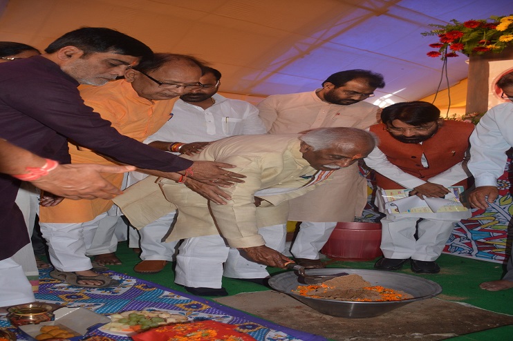 Laying of Foundation Stone of100 bedded ESIC Model Hospital, Phulwarisharif, Patna on 25.04.2017